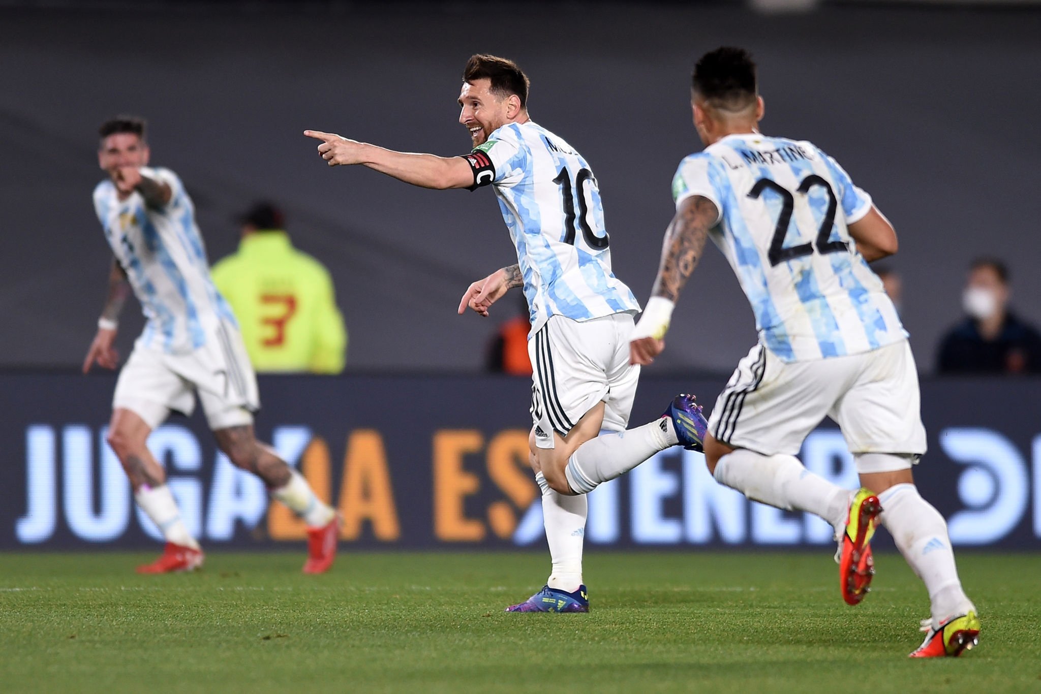 Argentina vs Uruguay 3-0 Jornada 5 Eliminatorias CONMEBOL 2022