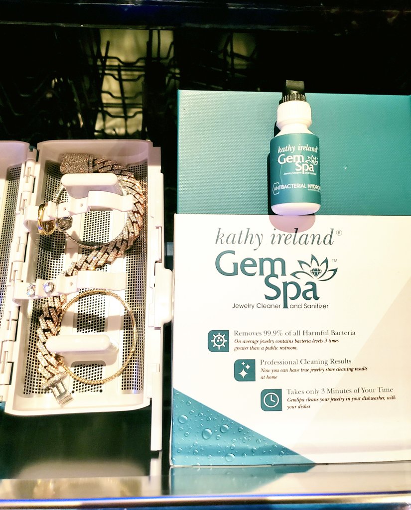 MyGemSpa's tweet photo. Keep your beauties sparking clean w/ kathy ireland GemSpa https://t.co/YWUj0rC250 #mygemspa #keepitclean #jewelrycleaner #jewelryhygiene #sanitizer https://t.co/9AJMIFAj26
