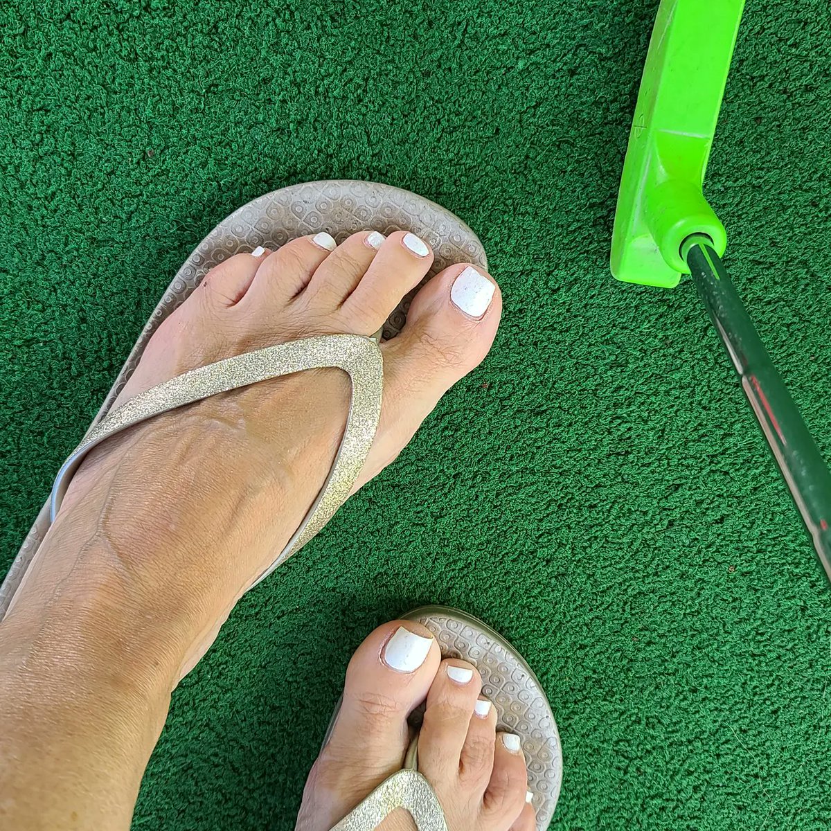 sisterfeets's tweet photo. Halloween mini golf. #sisterfeets #feet #golf #halloween https://t.co/j0R9NsNnJa