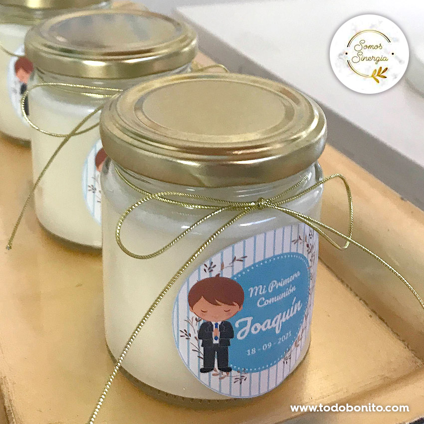 todobonito's tweet photo. Esta es la hermosa #decoración que preparó https://t.co/Fx2RF3l1Z9 para #PrimeraComunion de Joaco con nuestros #kitsimprimibles modelo "Federico" 😍💙🙏
Amamos los #souvenirs que son #velasdesoja y el espectacular #arcodeglobos! https://t.co/qpekjyKeJB