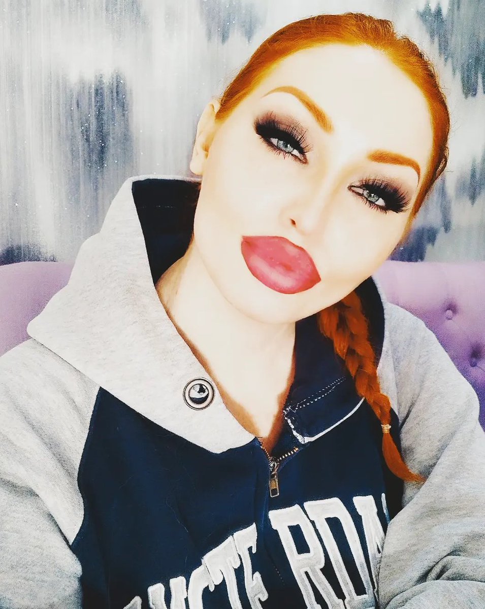 aBimboAmongUs's tweet photo. #redhead #sexy #bimbo https://t.co/apWmZjFTN8