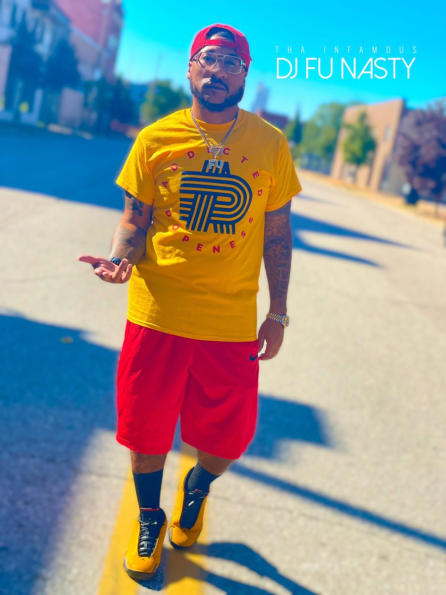 DJFuNasty314's tweet photo. Many have a image of me… but only a few get the picture⁣
•⁣
•⁣
#IamKingDopeness ⁣
#BPLRForever⁣
#DopeGodFu⁣
•⁣
•⁣
👕 @dopeness_merch⁣
🌎 @DopenessADP ⁣
📸 @LeaitaShruggs https://t.co/dJrfyx8q2r