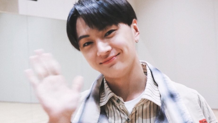 jongseongsfilm's tweet photo. good morning from jay! #ENHYPEN_JAY #제이 https://t.co/tRicJLXhRf