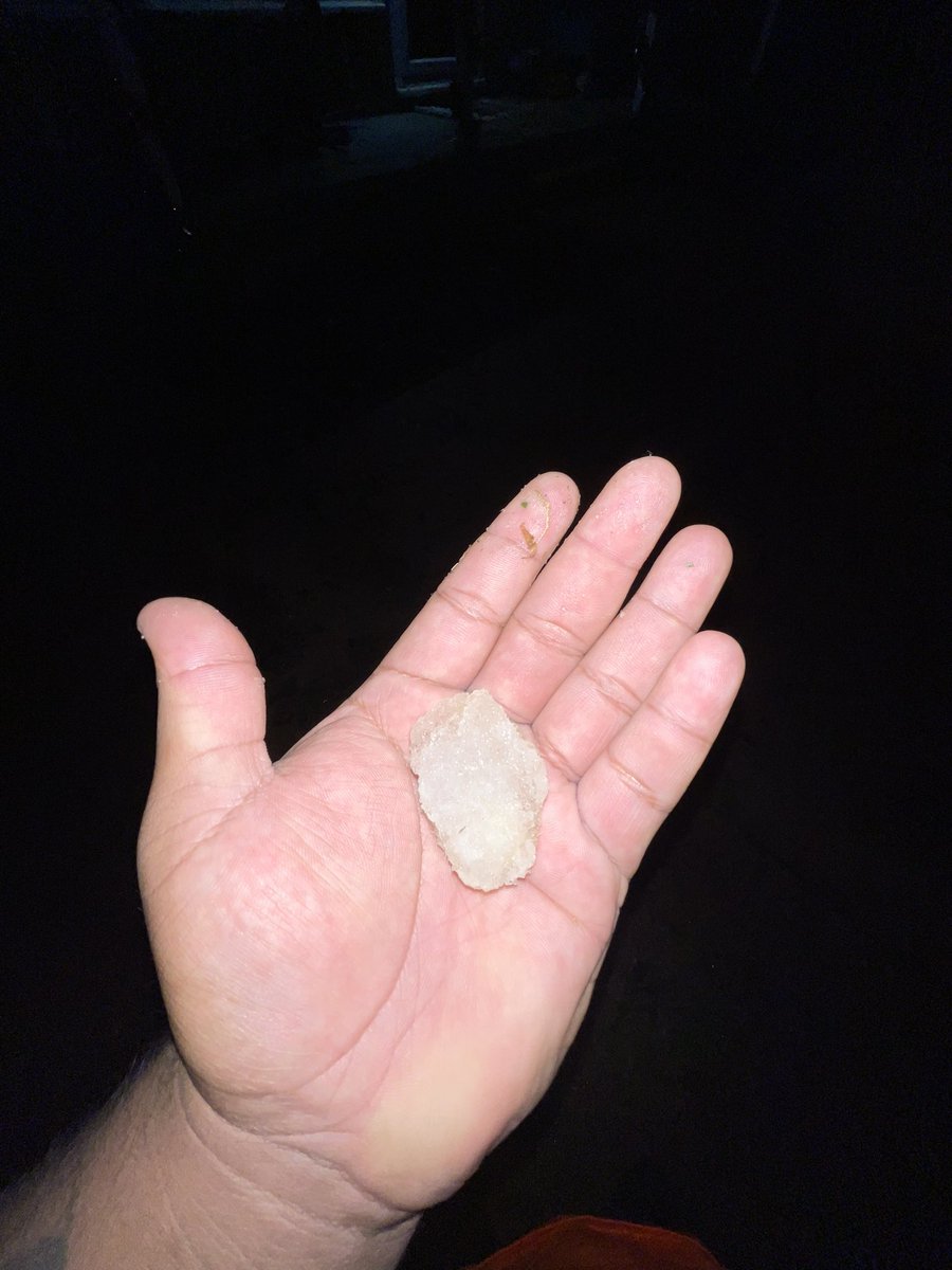 KSWO_7NEWS's tweet photo. Ping-pong to golf ball sized hail in Anadarko, OK. Credit: @WareRacing411 on Twitter. https://t.co/hjMAac56Qs
