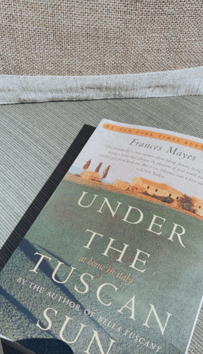 PRJenPolito's tweet photo. A delicious read that awakens the senses. Oh, how I miss you bella Italia🌲 @francesmayes #underthetuscansun #book #read https://t.co/4DyB0yvd9O