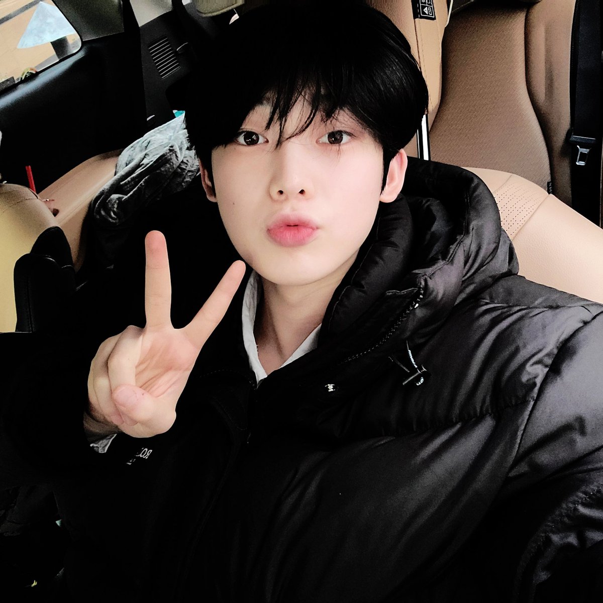 enhypentw's tweet photo. ⠀⠀ ·   ⠀𝗖𝗢𝗡  ⠀=͟͟͞ ★ ⠀ NECT   ⠀˹    𝗘𝗡   ⠀—   ⠀HYPEN   ⠀:   ⠀nǝw   ⠀▣   ⠀post   ⠀[    ✧  ⠀乀  ⠀ #REDVELLUT3rdCB

Polaris se autoproclamó el redvelluv #1 del planeta por eso no podía faltar a gritar por tremendas diosas ! https://t.co/SnzPhCGeiE