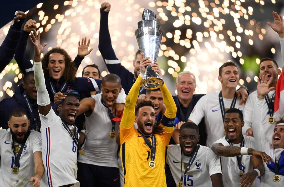 nlfodbold's tweet photo. 🇫🇷 Frankrig er det første hold der både har vundet @vmfodbold, @emfodbold og @nlfodbold.

👏👏👏

#vmdk #emdk #nldk https://t.co/4dMWI1TPz1