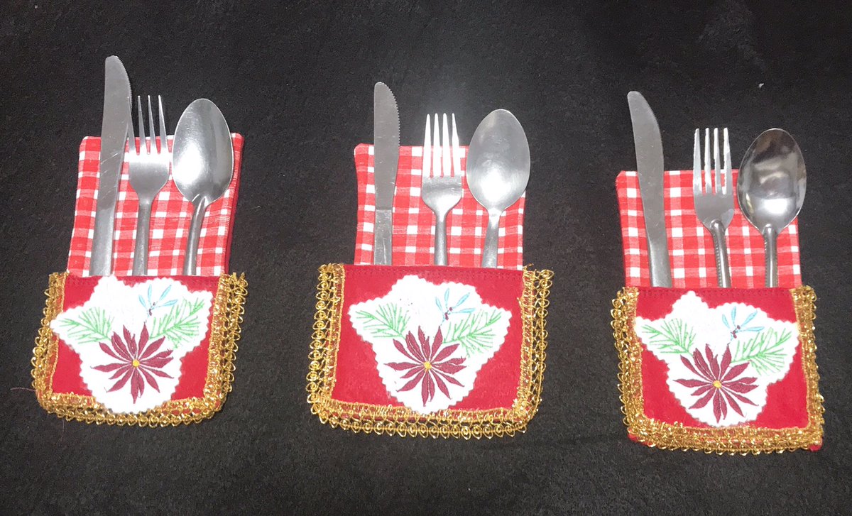luengas21's tweet photo. Elegantes porta-cubiertos navideños 
#navidad21
Visítanos para conocer más proyectos 
https://t.co/kpZKnsA3st https://t.co/grGbmqgHEK