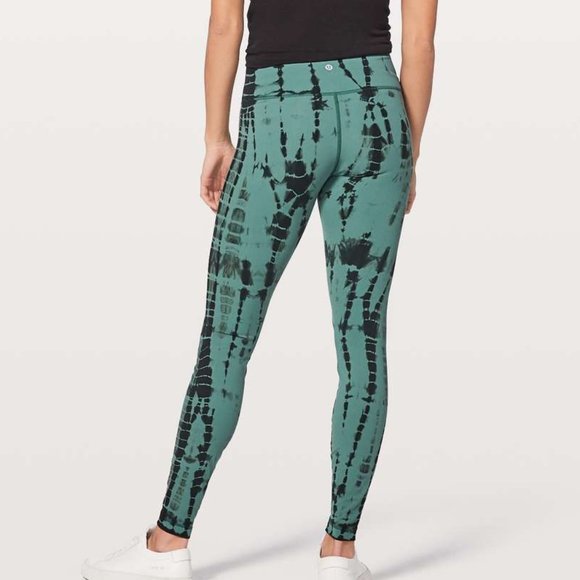 te_andra's tweet image. So good I had to share! Check out all the items I'm loving on @Poshmarkapp #poshmark #fashion #style #shopmycloset #lululemonathletica #shein: posh.mk/p3C7yN6Sfkb