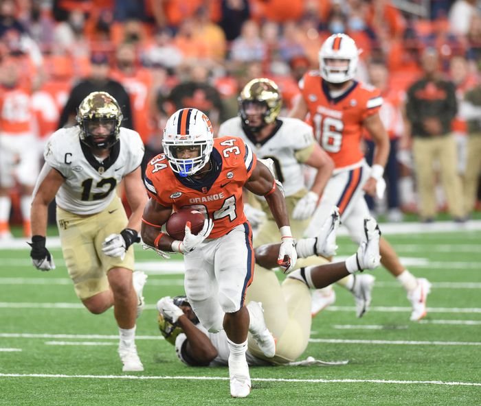 Saturday we lost in OT, Syr 37 WF 40.   I'm pleased with my performance but not happy with the outcome. I wish I could have done more.  I ran 26 Att for 153 Yds and 2 TD with 3 Rec for 29 Yds and TD.