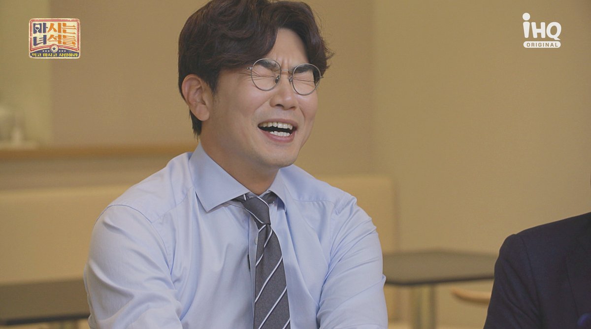 with_ihq's tweet photo. #마시는녀석들

마지막까지 유쾌한 
마시는녀석들의 이야기! 

오늘 밤 10시 30분 
IHQ에서 확인해 보세요!!

#장준 #규현 #장동민 #이종혁 https://t.co/8xrEvmsWlN