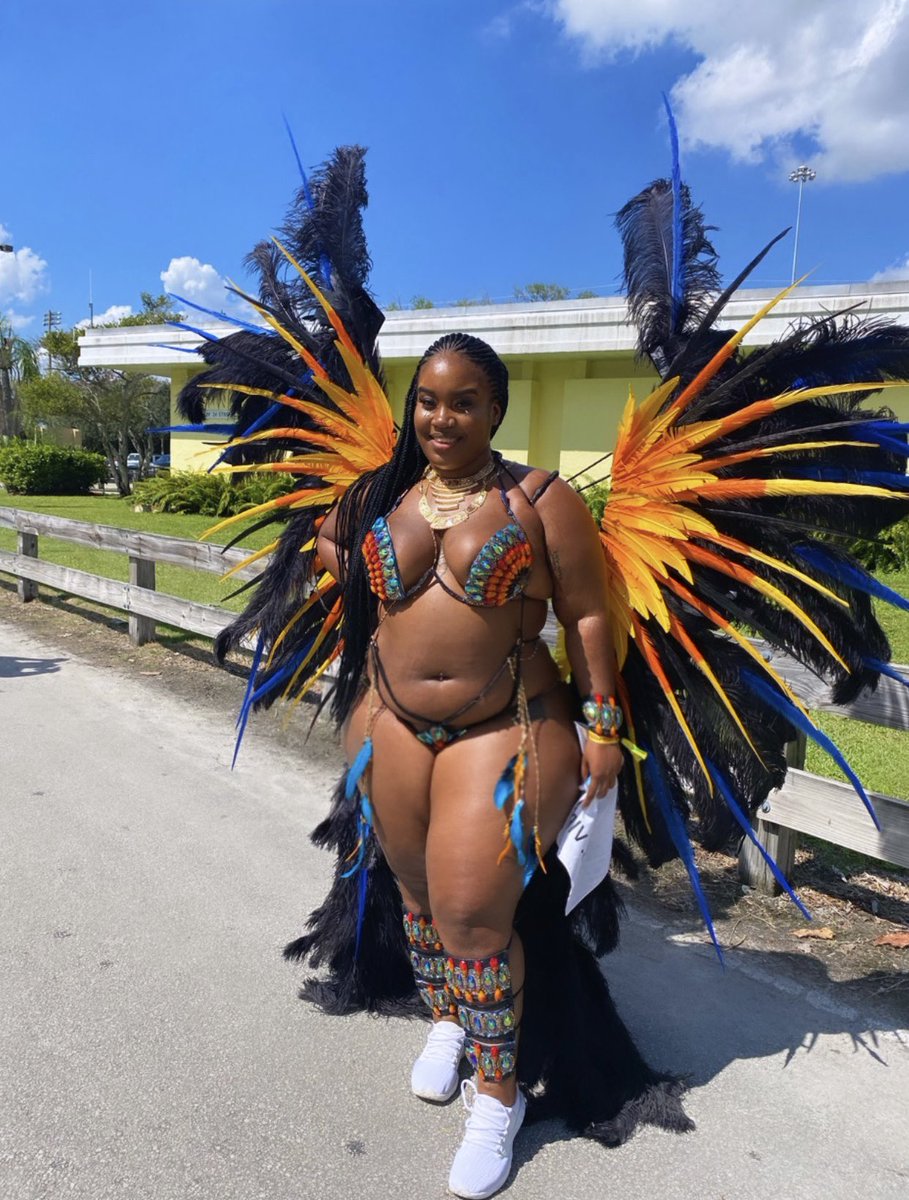 badgirlj___'s tweet photo. It’s a curvy girl carnival #MiamiCarnival2021 https://t.co/Wj3ZJwozcn