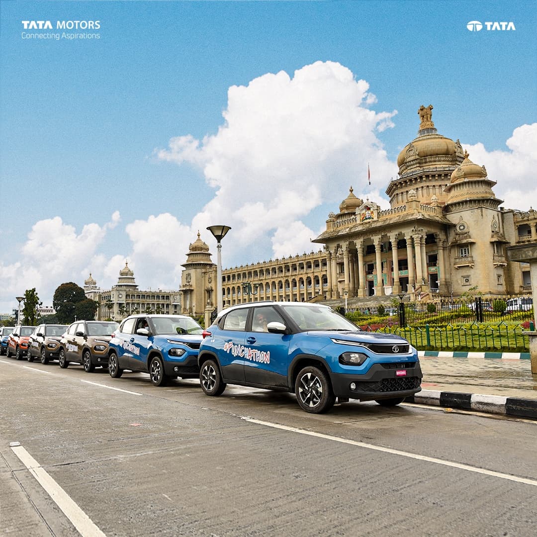 Naga2707's tweet photo. Congratulations 💐 @tata_cars on most astonishing launch of the PUNCH ahead of festive season. I was surprised to see people queued up till mid night to test drive it.All the very best!  #PUNCHATHON https://t.co/NHvjCOzQwg