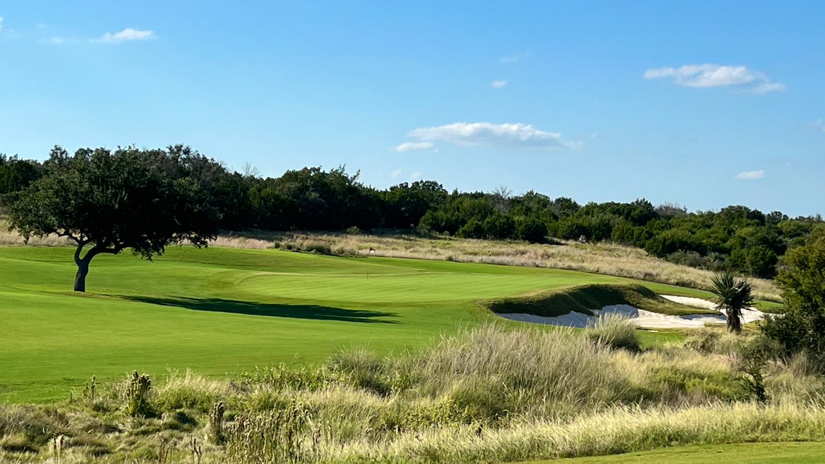 iGolfReviews's tweet photo. @hsbresort #summitrock is an awesome @jacknicklaus design! Had a blast today with @t_fity and @jpwedges https://t.co/lPfxquiibN