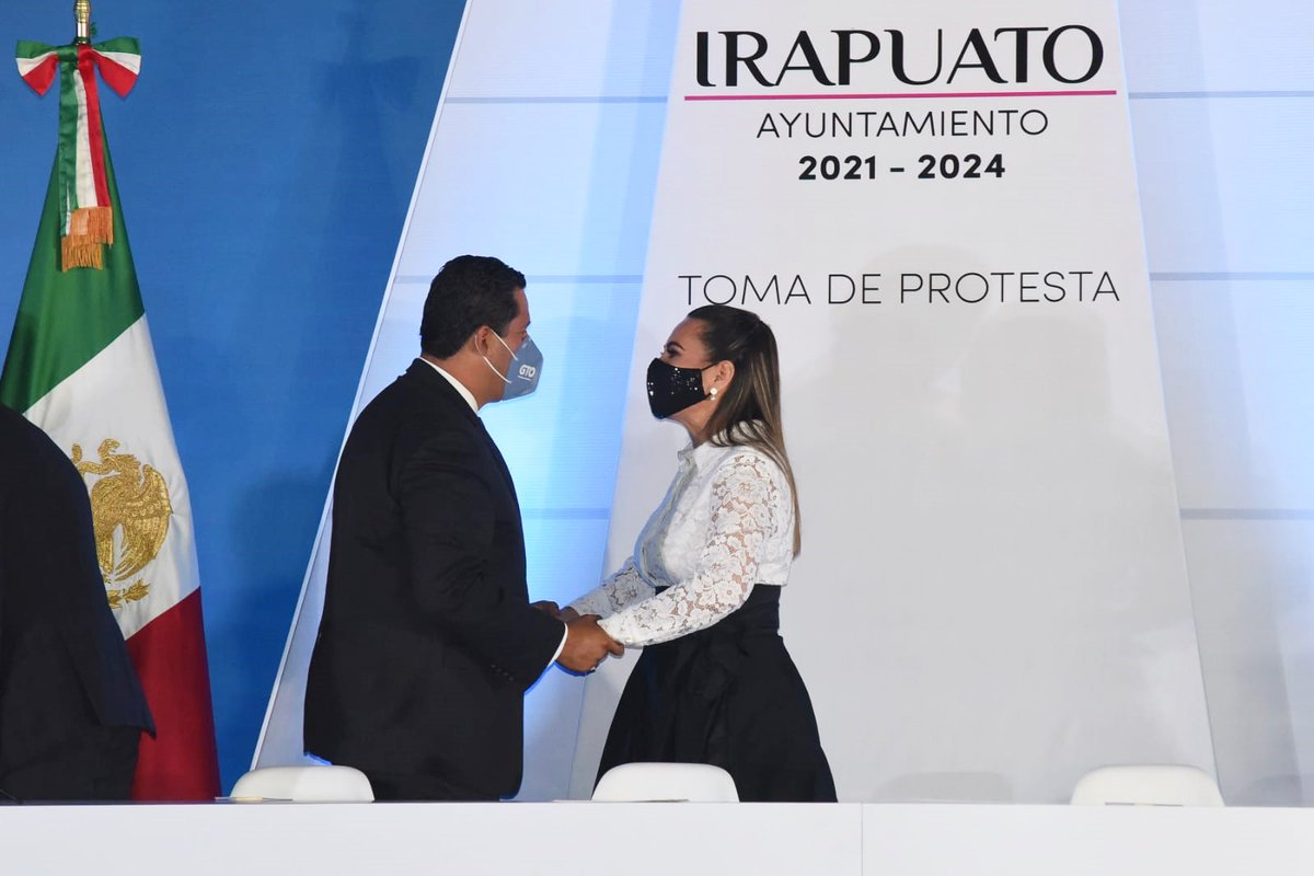 Lorena Alfaro García (@lorenaalfarog) on Twitter photo Hoy damos inicio, <a href="/diegosinhue/">Diego Sinhue Rodríguez Vallejo</a>, a una nueva relación de colaboración fincada en la coordinación, la confianza y el respeto a las atribuciones de cada orden de gobierno, pero sobre todo haciendo sinergia para bien de Irapuato, de Guanajuato y de México. Hoy damos inicio, <a href="/diegosinhue/">Diego Sinhue Rodríguez Vallejo</a>, a una nueva relación de colaboración fincada en la coordinación, la confianza y el respeto a las atribuciones de cada orden de gobierno, pero sobre todo haciendo sinergia para bien de Irapuato, de Guanajuato y de México.
