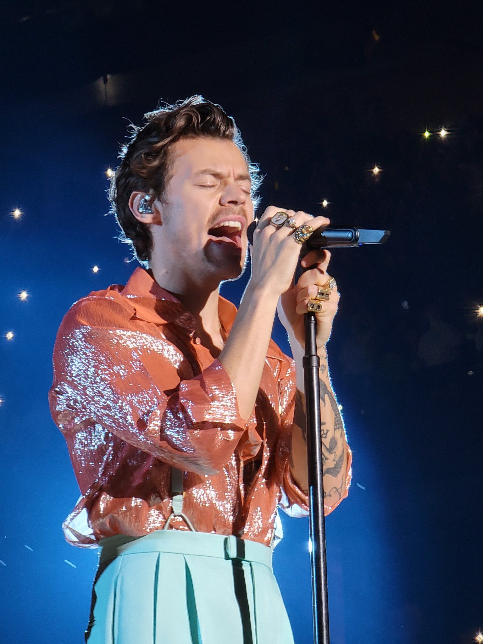 Harry Styles Tour (@harrytourhq) / X Harry Styles Tour (@harrytourhq) / X