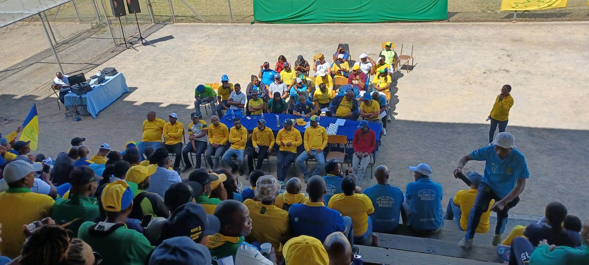 Khaltsha_Downs's tweet photo. WORCESTER BRANCH OFFICIALLY LAUNCHED 

▪︎ 09.10.2021
▪︎ Zwelethemba Stadium 

#WorcesterBranchLaunch #Sundowns https://t.co/ogSKP6jI2v