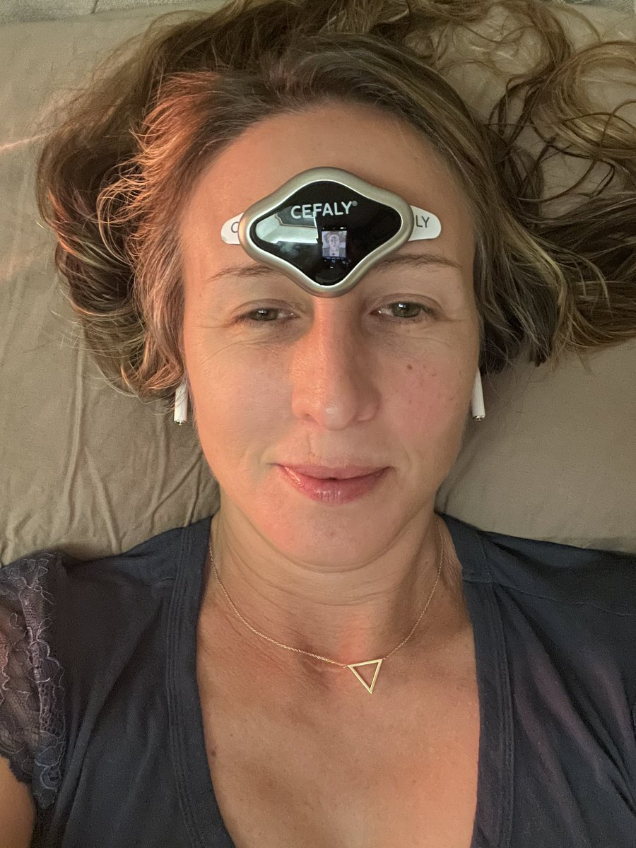 sacha_sz's tweet photo. @Cefaly bravo! I do my preventive everyday and have tried it while I have had 3 migraines and poof! Gone. Had #migraines since I was 9. I keep on spreading the word about this as some of my friends who suffer from migraines still don’t know your product. https://t.co/Yj6jcb7BqE