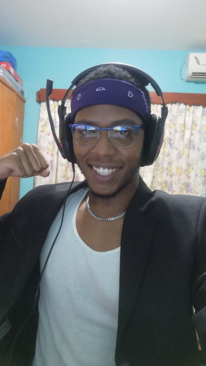 CruiserLol's tweet photo. ROOKIE OF THE YEAR 💪🏾🥇🇹🇹
@OneVOneShow https://t.co/o4sXBD3FZg