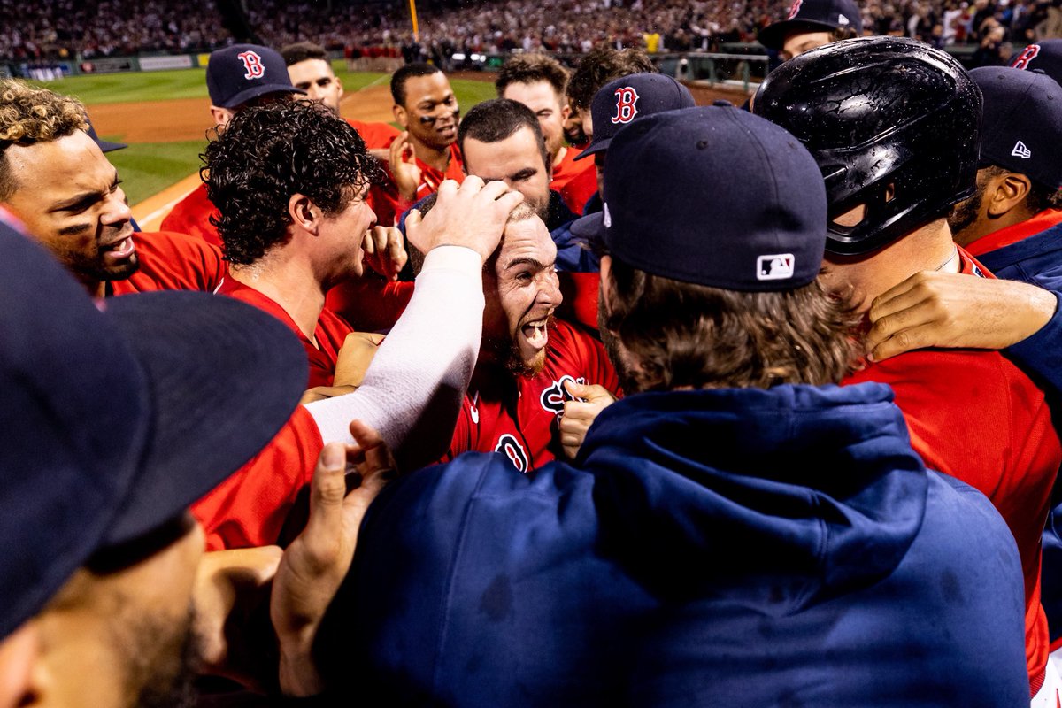 RedSox's tweet photo. Meet you at home plate. https://t.co/apsGwBy3dz