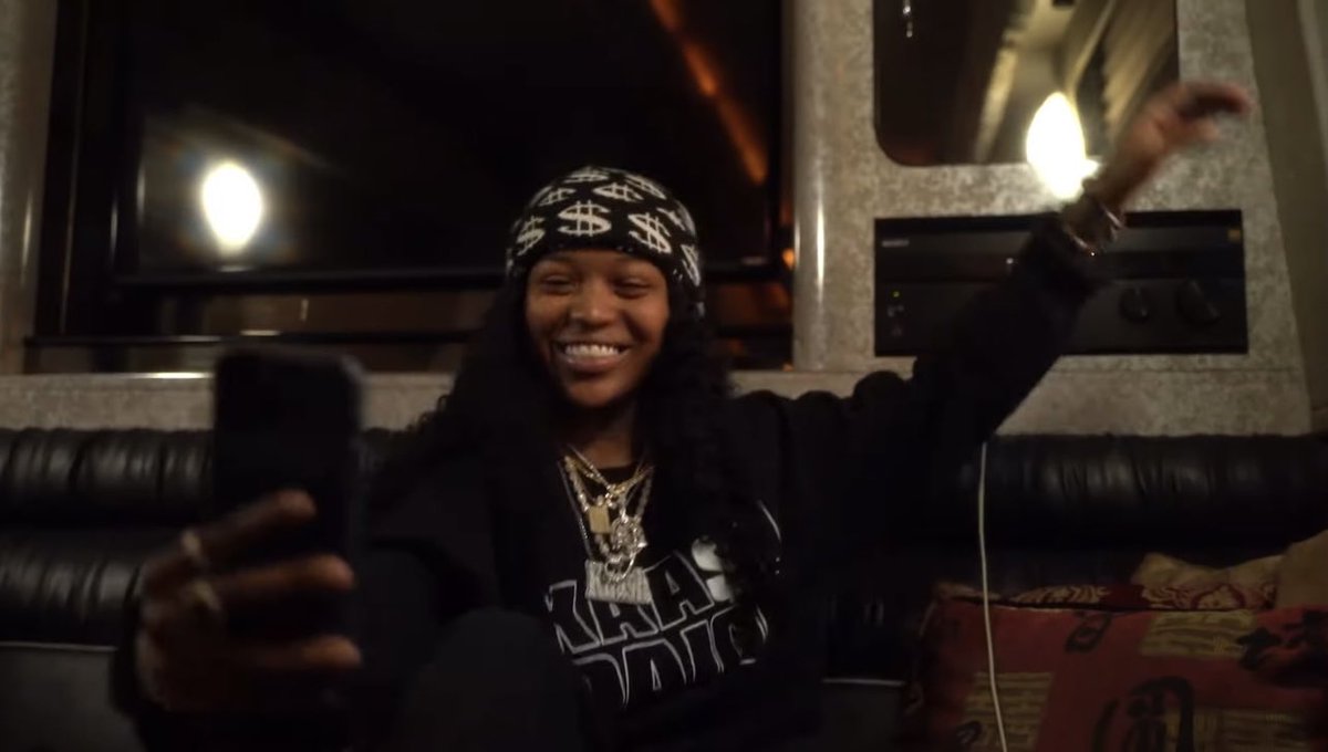 theecameronlehn's tweet photo. From Rolling Loud ‘19 to #Destined2WinTour Life! $/o to KAA$H [@kaashpaige] reppin’ that custom ‘CMRN X LEHN® X KAA$H PAIGE’ Crewneck $weatshirt!. 

#CMRNXLEHN #KaashPaige #TourVlog https://t.co/fAsrMtm6aL