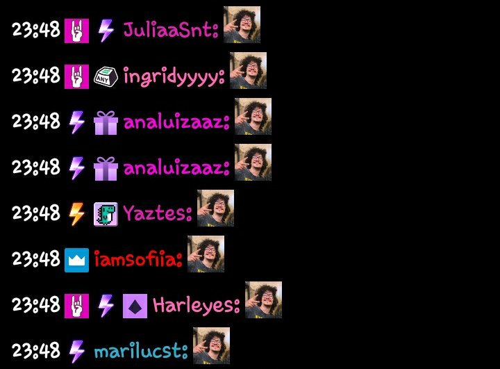 JuliaaSnt_'s tweet photo. Obg por tudo chat eu amo dms vcs e eu vou sentir falta disso 😭❤ https://t.co/dTeIS0cHIc