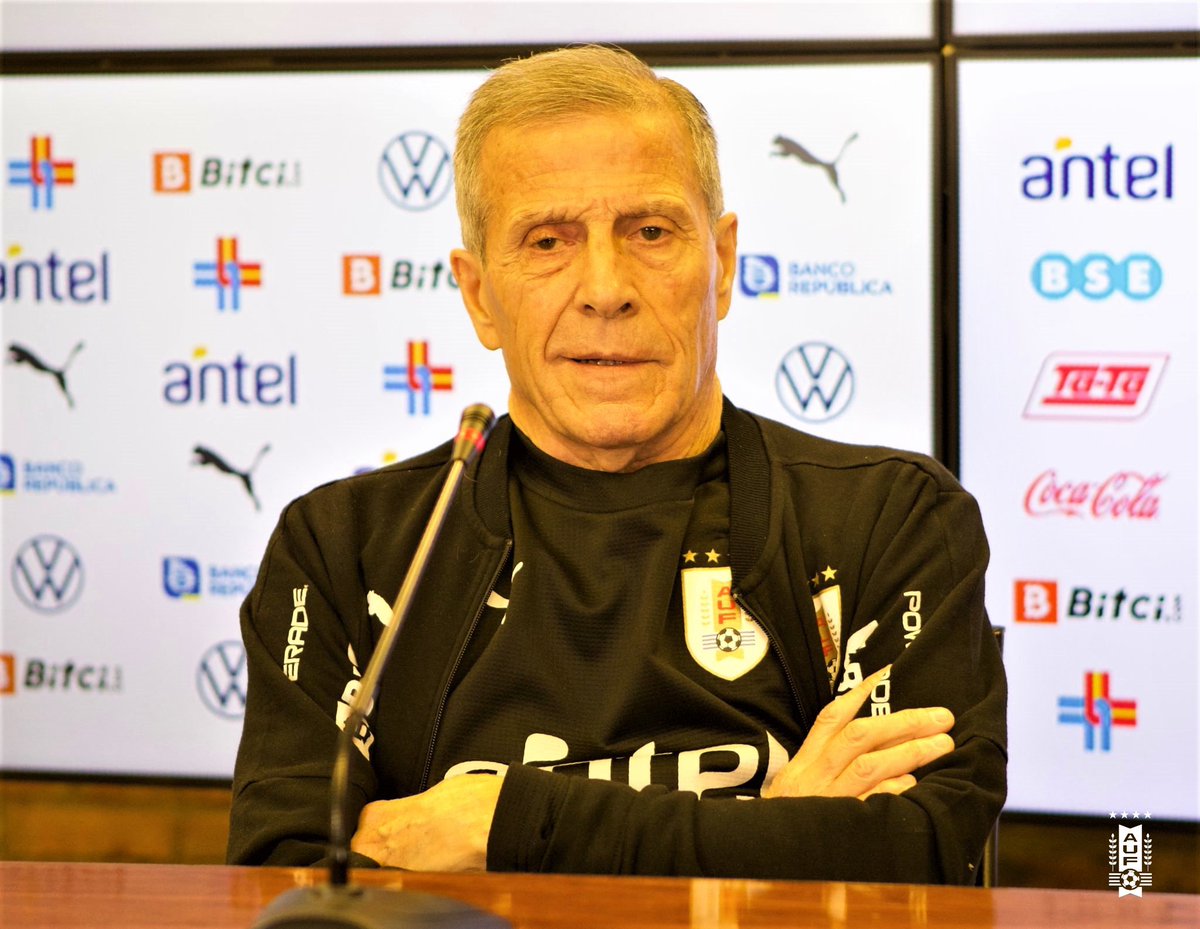 Punto_Penal's tweet photo. 💣 “Hay que cerrar todos los esfínteres, principalmente la boca” 

✍🏻 Óscar Washington Tabárez en conferencia de prensa luego del partido.

😳 ¿Opiniones? https://t.co/WafWZUgelm
