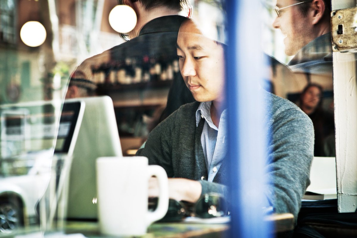 ¿Cuáles son los beneficios inmediatos que ofrece Intersight en la gestión y operación diaria de una nube híbrida? <a href="/CasadoMelendez/">José Casado Meléndez</a> lo responde: cs.co/6017JK14z