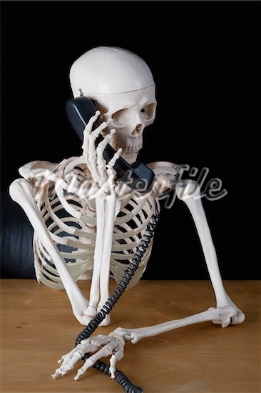 KamiraiiA's tweet photo. Waiting for counselor on the phone be like
#administrationfrançaise #callcenter #foreverwaiting #imalivebutimdead https://t.co/E9gjWZ6oyM