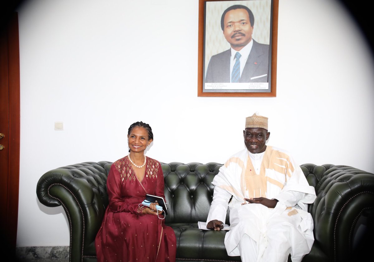 UNFPACameroon's tweet photo. La DR @UNFPA_WCARO @amatavel  reçu en audience par le Ministre de l’Economie,de la Planification &amp;de l’Amégament du Territoire,Alamine Ousmane Mey.Les discussions portaient sur le nouveau Programme Pays,le Recensement,l’accès à la contraception moderne&amp; l’autonomisation des 👩🏾👧🏾 https://t.co/DrGuXDJFEf