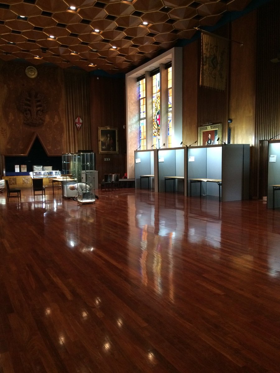 Turners_Company's tweet photo. So excited to be in the stunning Carpenters Hall in London, setting up for Wizardry in Wood. Come join us when we open to the public 13 to 16 October #wizardryinwood #woodart #homemade #londonexhibition #cityliverycompany #cityoflondon #craftsmagazine #artinwood https://t.co/srYZmPsGo1