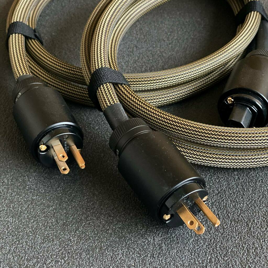 purecable's tweet image. powerMSTR, linkMSTR and netMSTR cables ready for shipment 📦 to India 🇮🇳 

#highendaudio #stereophiles #highendaudiocables #powercord #audiophilecables instagr.am/p/CU4W0jBsq5O/