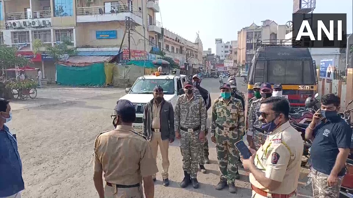 ANI's tweet photo. The Congress-Shiv Sena-NCP alliance has called for a bandh in Maharashtra today to protest the Lakhimpur Kheri violence that claimed the lives of 8 people including 4 farmers

Visuals from different areas of Aurangabad city https://t.co/B0vp8Ucj2q