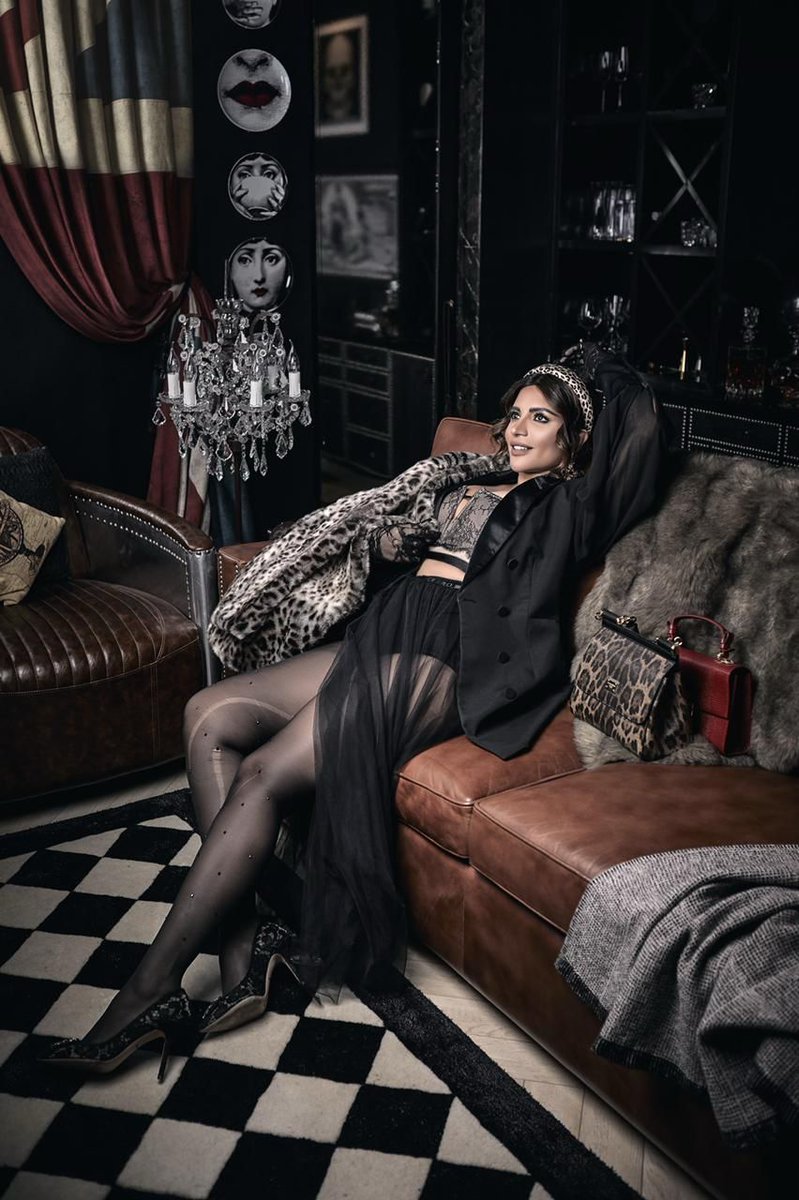 shamasikander's tweet photo. A Lioness in her Den...
.
.
.
📸 Photographer:- #sameerbelvalkar
Stylist:- #nakhrevakhre
Jr Stylist:- #styledby_khushboorajoriya
Make Up:- #swatidedhia_makeup
Hair:- #hairbyrajabali
Wardrobe:- #shamasikander https://t.co/6yVw9WnQ2r