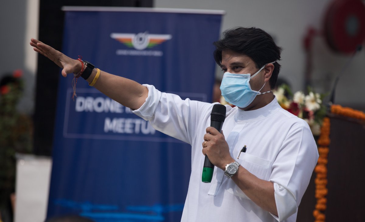 BlameItOnSmit's tweet photo. @JM_Scindia interacted with school students and people of #Uttarakhand encouraging them to join the Aerosports and Drones industry.

(3/3)

#dronesforgood #dronesforall https://t.co/OoOUXYwJko