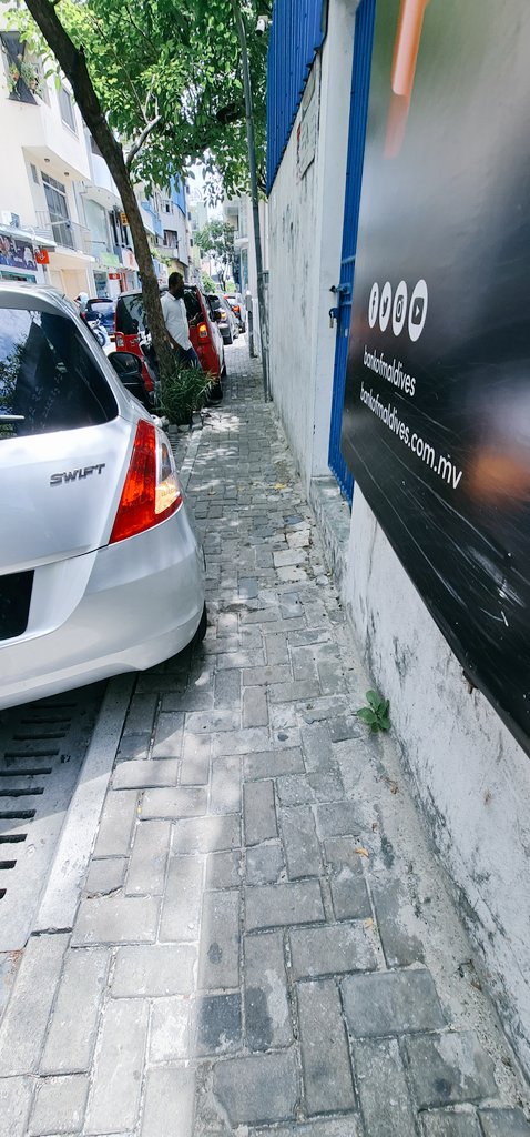 Privilege is when you send your expat drivers in your private cars to pick up your children from school they park on the pavement and we normals have to walk side ways or on the road. <a href="/MMuizzu/">Dr Mohamed Muizzu</a>  <a href="/MaleCitymv/">Malé City Council</a> should definitely intervene.