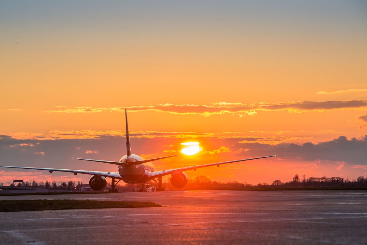 Heathrow Airport tweet media