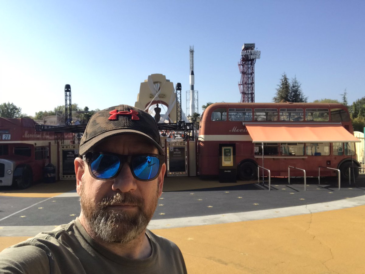gaupp300O's tweet photo. Zählt das auch? #gardaland #zombieapocalypse #12hoerer #daily @Sportradio360 https://t.co/jOw2xgJORv