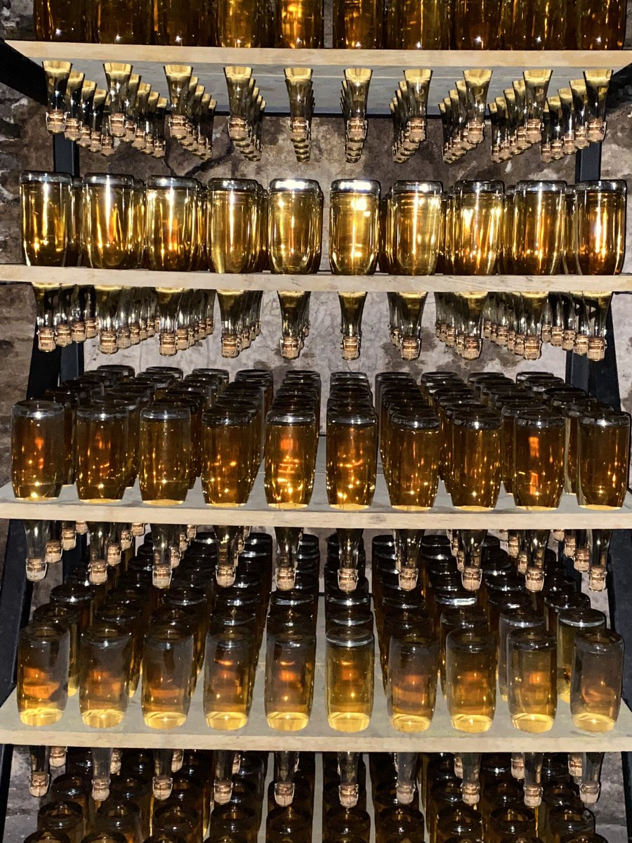 LouisRoederer_'s tweet photo. Liquid gold! #CristalChampagne Vinothèque 2000 is ready after 11 years « sur lattes », 5 years « sur pointes » &amp; 4 years post disgorgement. A Cristal beyond! #InPursuitofTaste -JBL https://t.co/ade7azBaht
