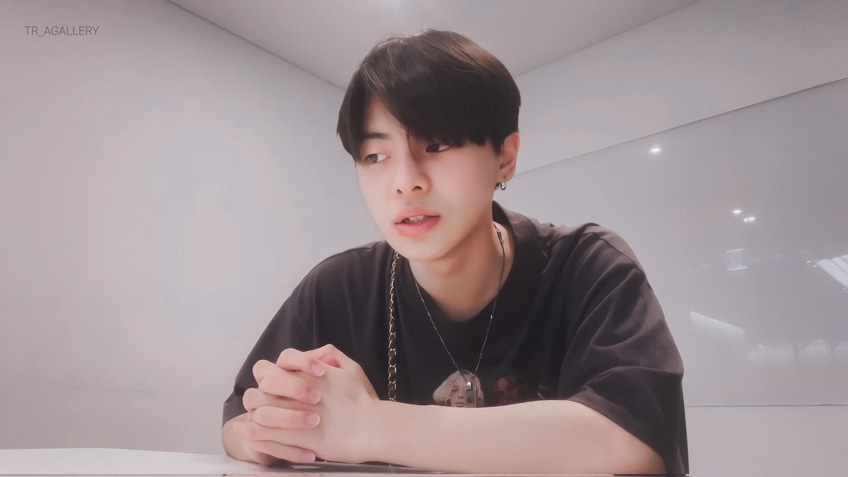 _Leopics's tweet photo. [211008] 📸 crds: @tr_agallery

#LEO #레오 #TraineeA https://t.co/61G8FlTH2a