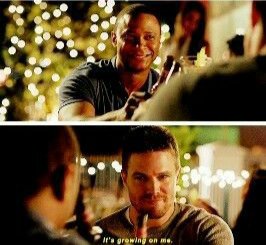 SuryaEdwardSta1's tweet photo. 9 years #Arrowversary the birth of arrowverse the first vigilante hoody man 

 #NineYearsOfOTA #Arrow #OTA https://t.co/4MZO8Ejrll