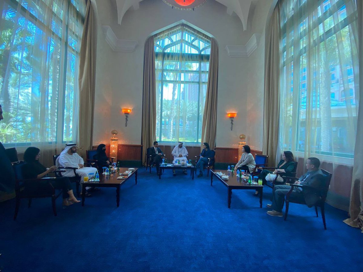 DavidDoHongPhuc's tweet photo. I have a mission to make the flat world, to make everyone, every business have opportunities to succeed by applying the world's leading technologies to life. https://t.co/2ekF1RuZ7T