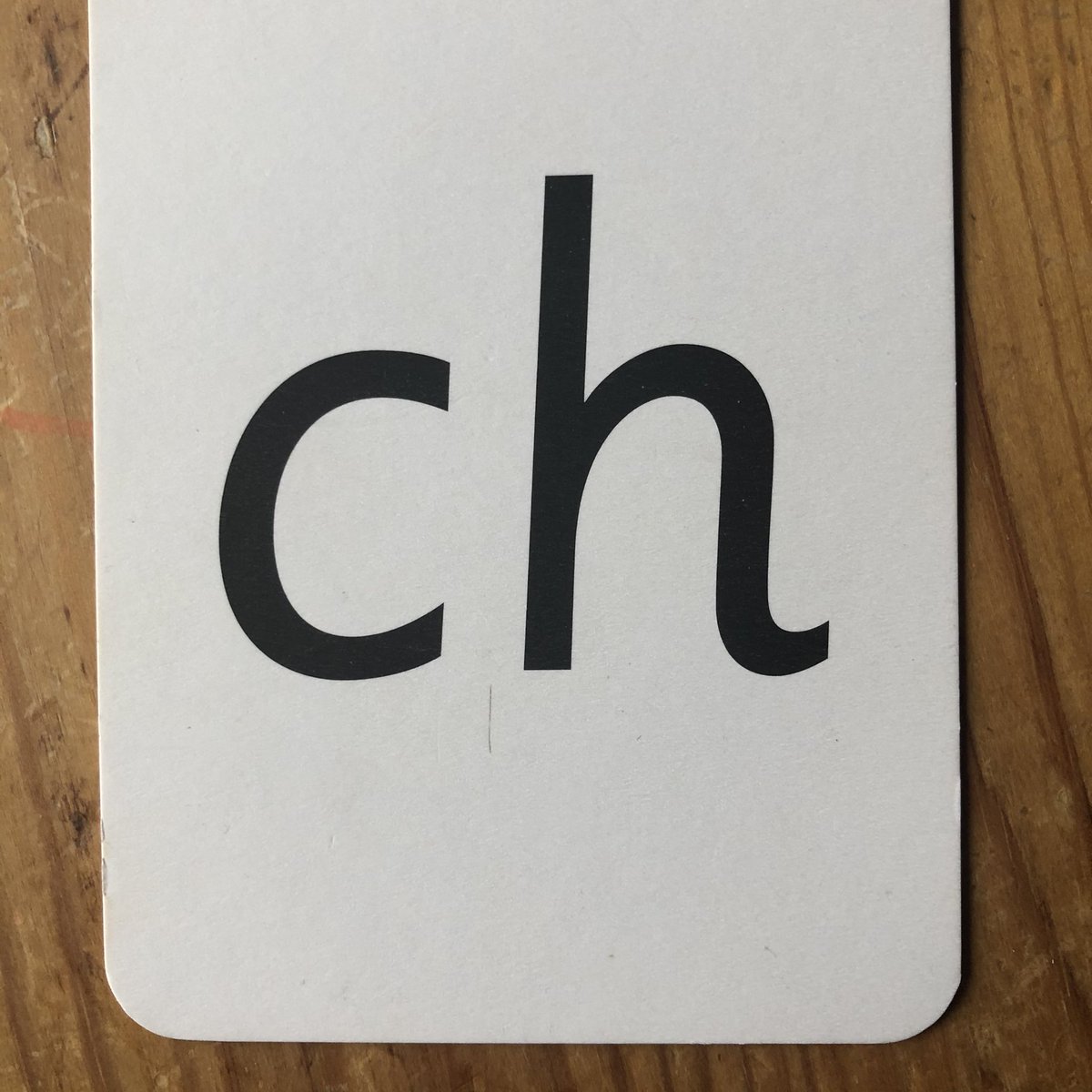 OpyMrs's tweet photo. Linking a story to a new phoneme can really help remind children that the phonemes they are learning are leading the way to learning to read. We are writing with ch ch ch chalk #phonics #literacy #CharlieCooks #JuliaDonaldson #RWI https://t.co/wvNHDJE0NB