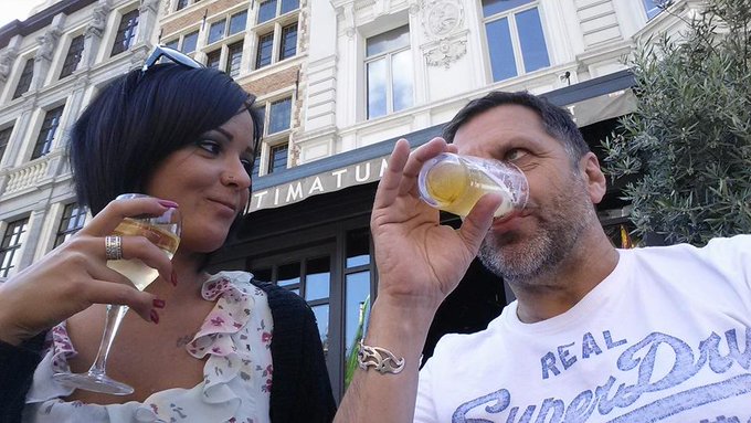 Лара уэст. Oldje внучка. Филиппе сойн. Philippe soine "serialbanger". Philippe soine.