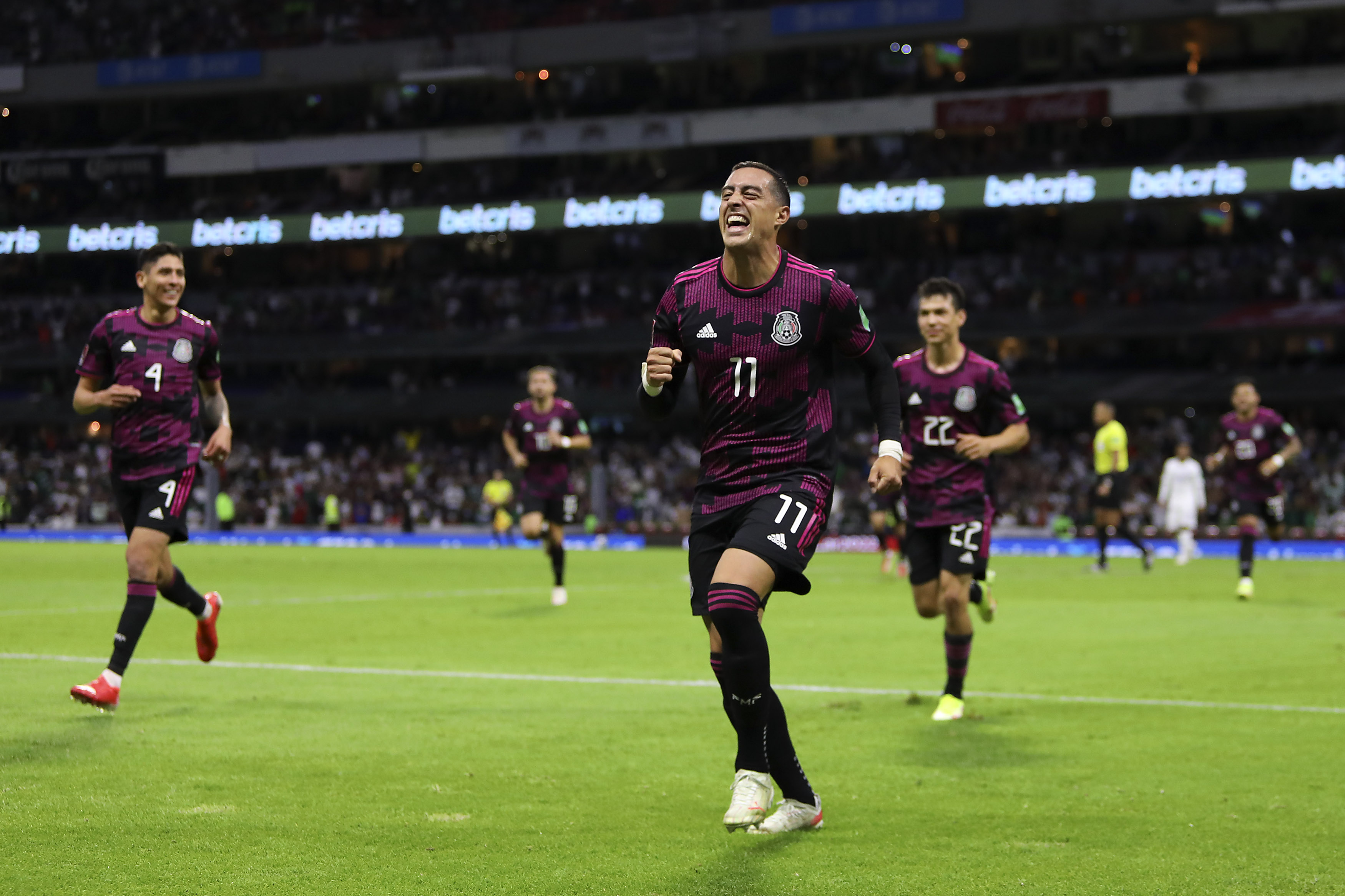 Mexico's Funes Mori celebrates after scoring against Honduras in the FIFA 2022 World Cup Qualifiers, Photo: @miseleccionmx