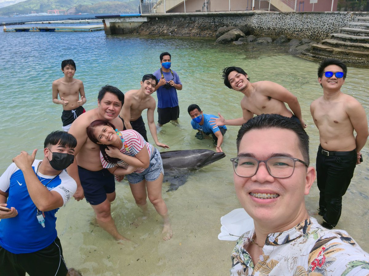 jamesrusselh's tweet photo. Dolphin (Enzo) swim encounter with @elijahcanlas_ and Canlas family at @myoceanadv ! 🐬 https://t.co/u97hiZpmvY