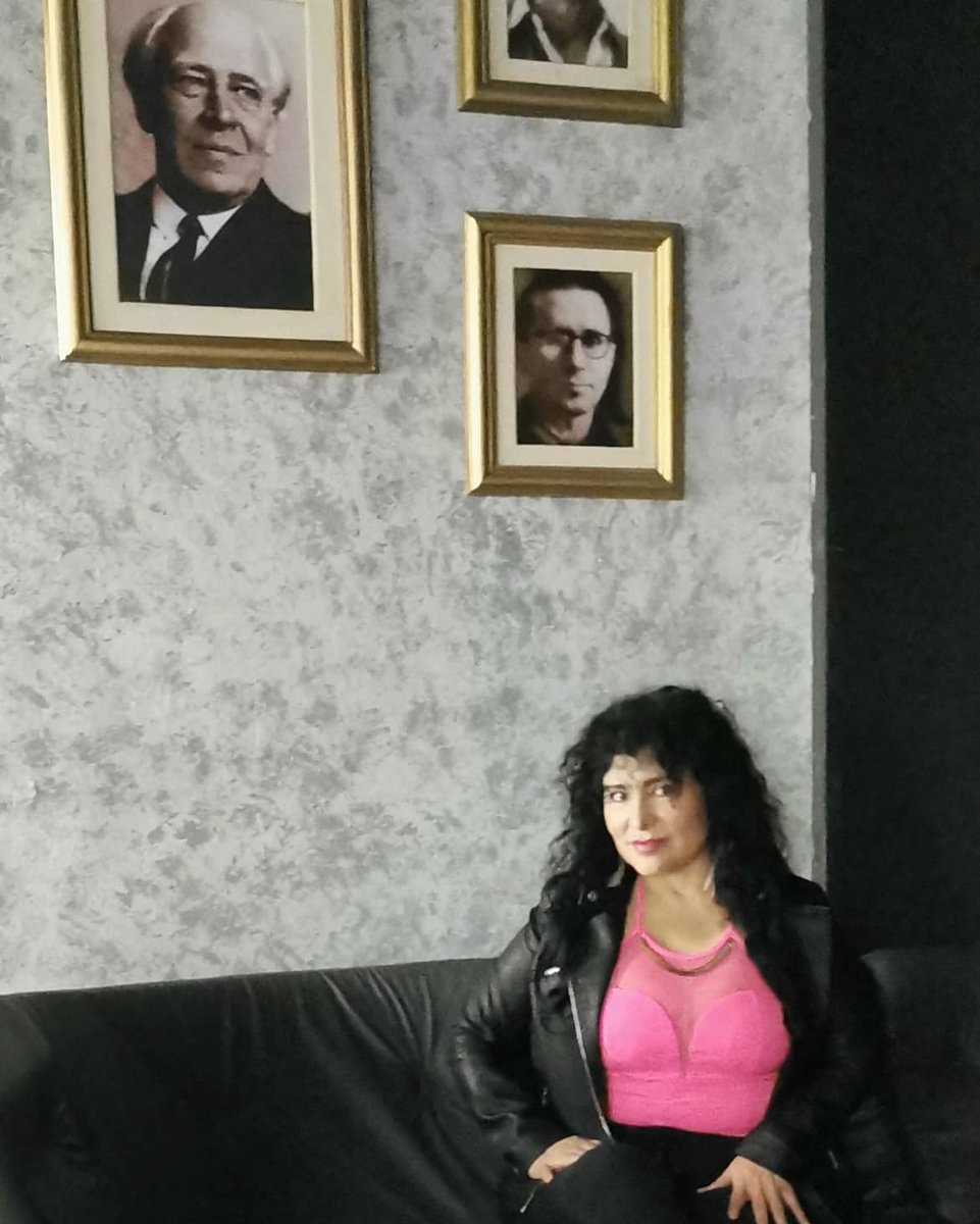 sylviamajo's tweet photo. Me invitaron al Festival de Cine de Trujillo que se inaugura hoy por la tarde, pero aproveché para saborear el mejor cebiche de Doña Felipita y ver teatro por supuesto♥️🎭 en la Asociación Cultural Personajes, extraordinarios trabajos👏👏 #trujillo #teatro #actriz #fecit https://t.co/8EA4TYkms8