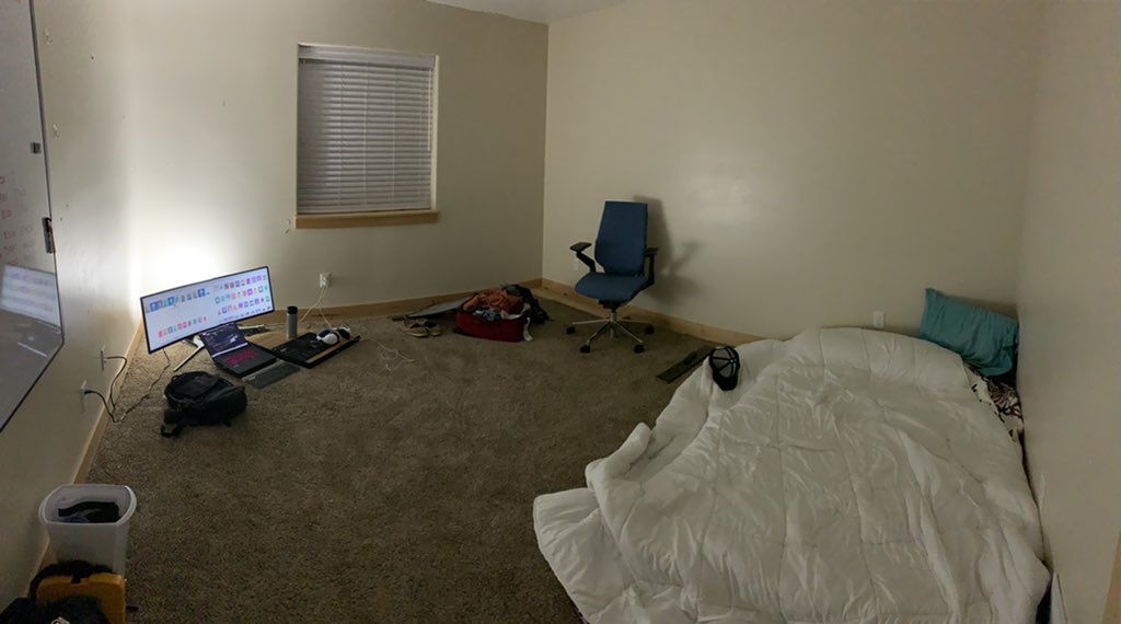 TokkimsTokins's tweet photo. @Rambo_McFly #NFT enthusiasts will hold $1mil in #NFTs, call this their office, and see nothing wrong with it. #tightsetup https://t.co/HSyD1AG2qz