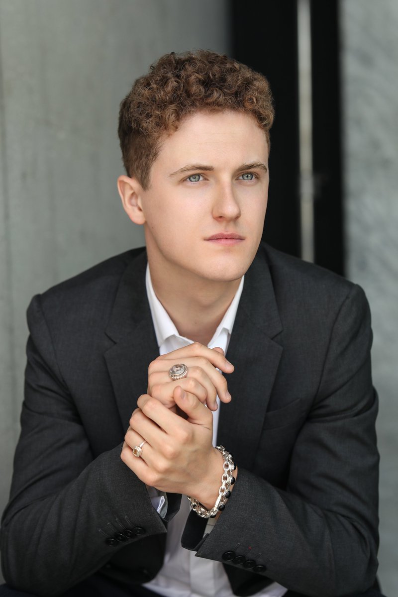 robertsminerals's tweet photo. Meet Robert Macfarlane! 

Robert created https://t.co/i0cJmG0PJG as a centrepiece for #wellness and #healing. His vision is to make Robert’s Minerals a collective culture to make a difference.

Read more here: https://t.co/dZgMVqw8Ub

#robertmacfarlane #robertsminerals #crystals https://t.co/UO8ve6wmej