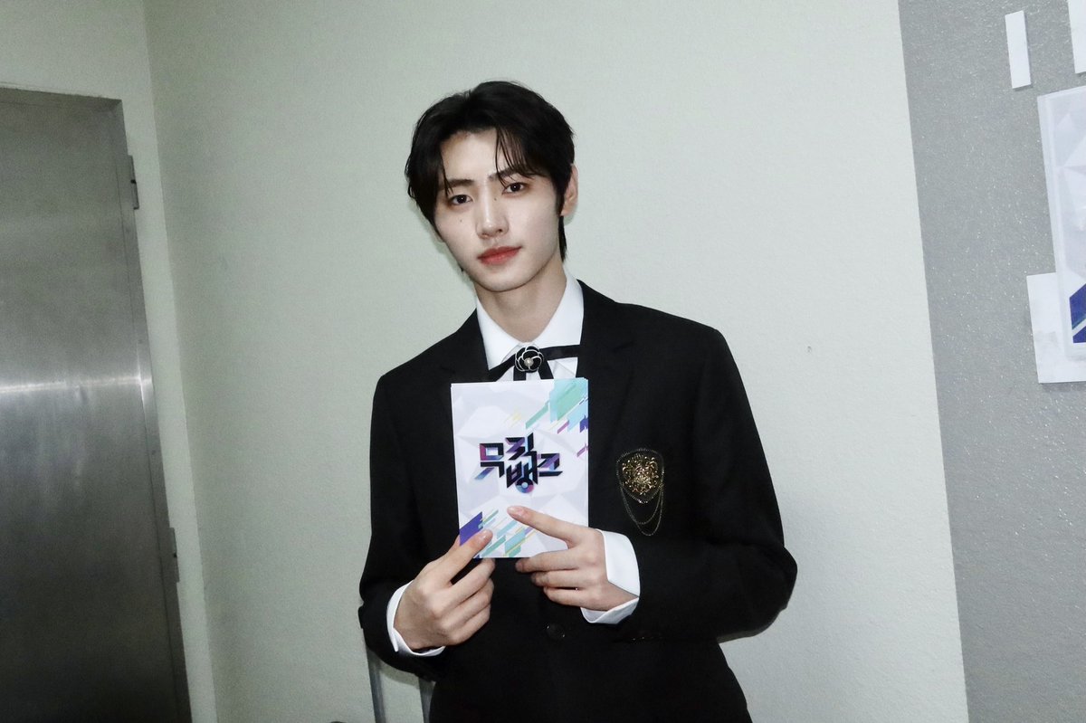 แท็กมาว่า พ่อรูปหล่อ x.com/ENHYPEN_member…